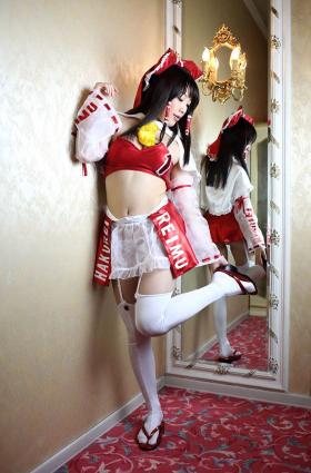 Cosplay nudes | Sunohara future &quot;hakurei touhou Project reimu&#039;s erotic pictures-写真套图